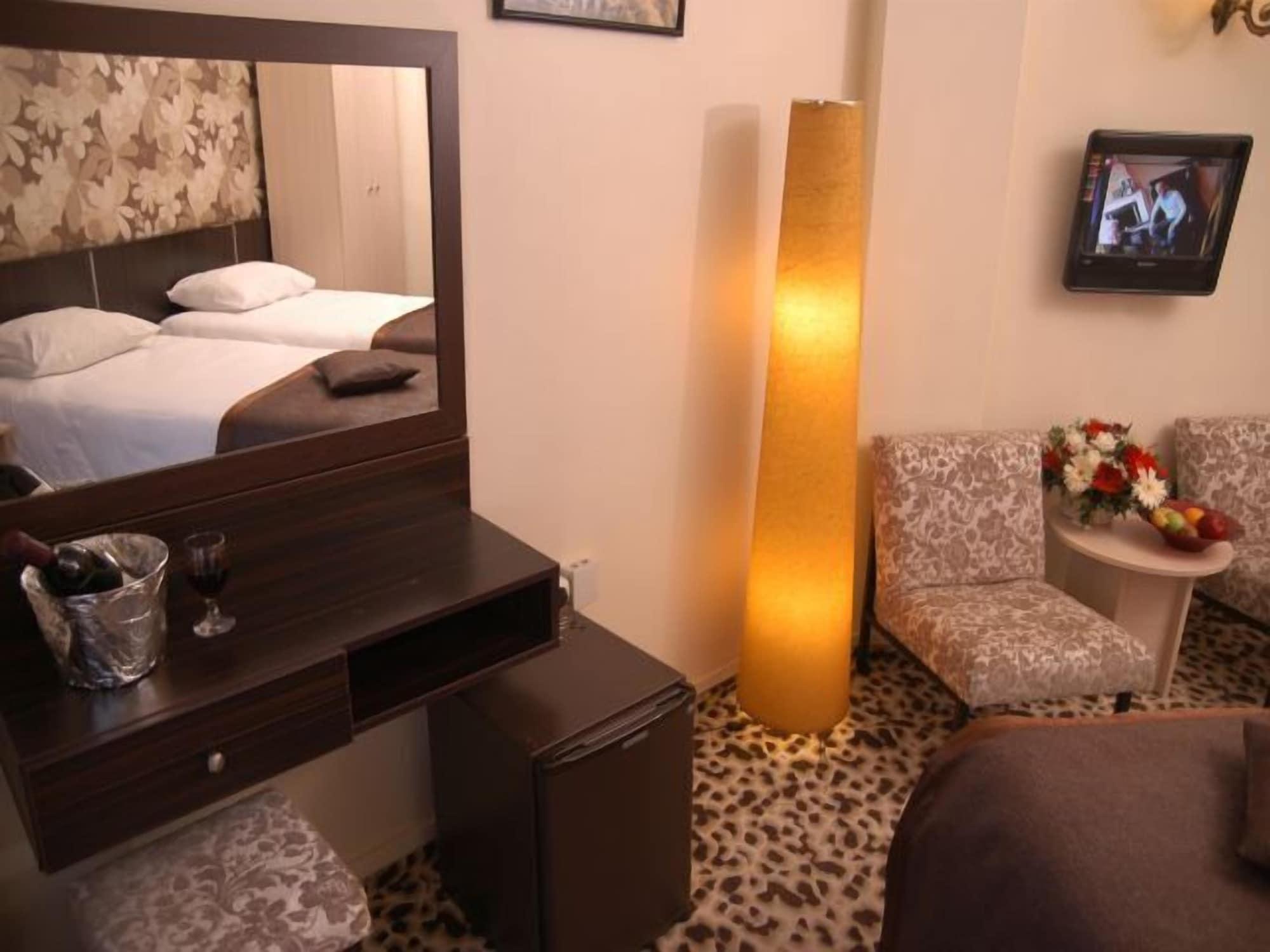 Maya Hotel Истанбул Екстериор снимка